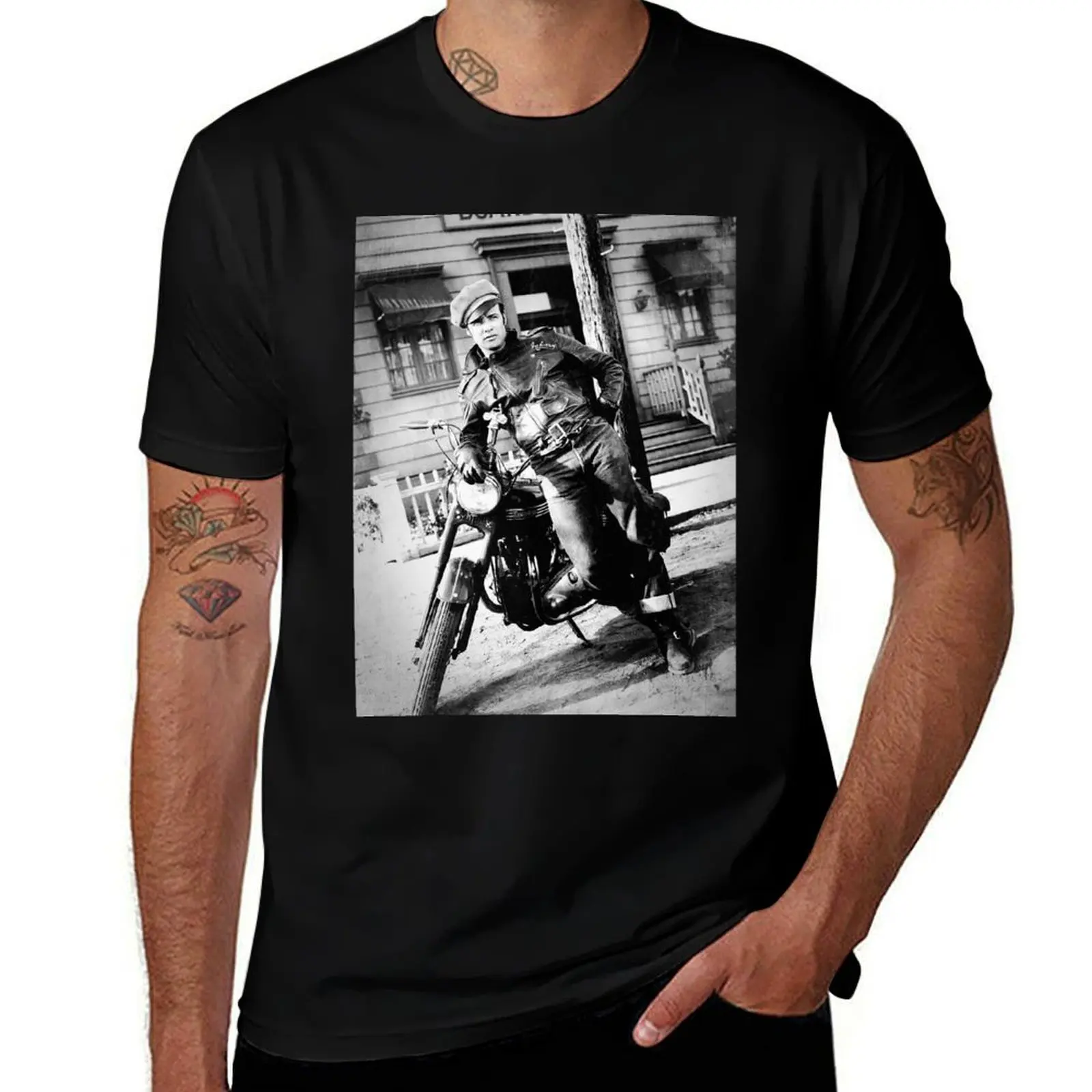 

Marlon Brando - BW Vintage - D53 T-Shirt valentines clothes graphic tee shirt heavyweights men clothing