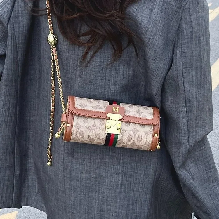 

2025 New! New Chinese Style Chain Crossbody and Shoulder Bag, High - End and Versatile, The First Choice for Women's Outings