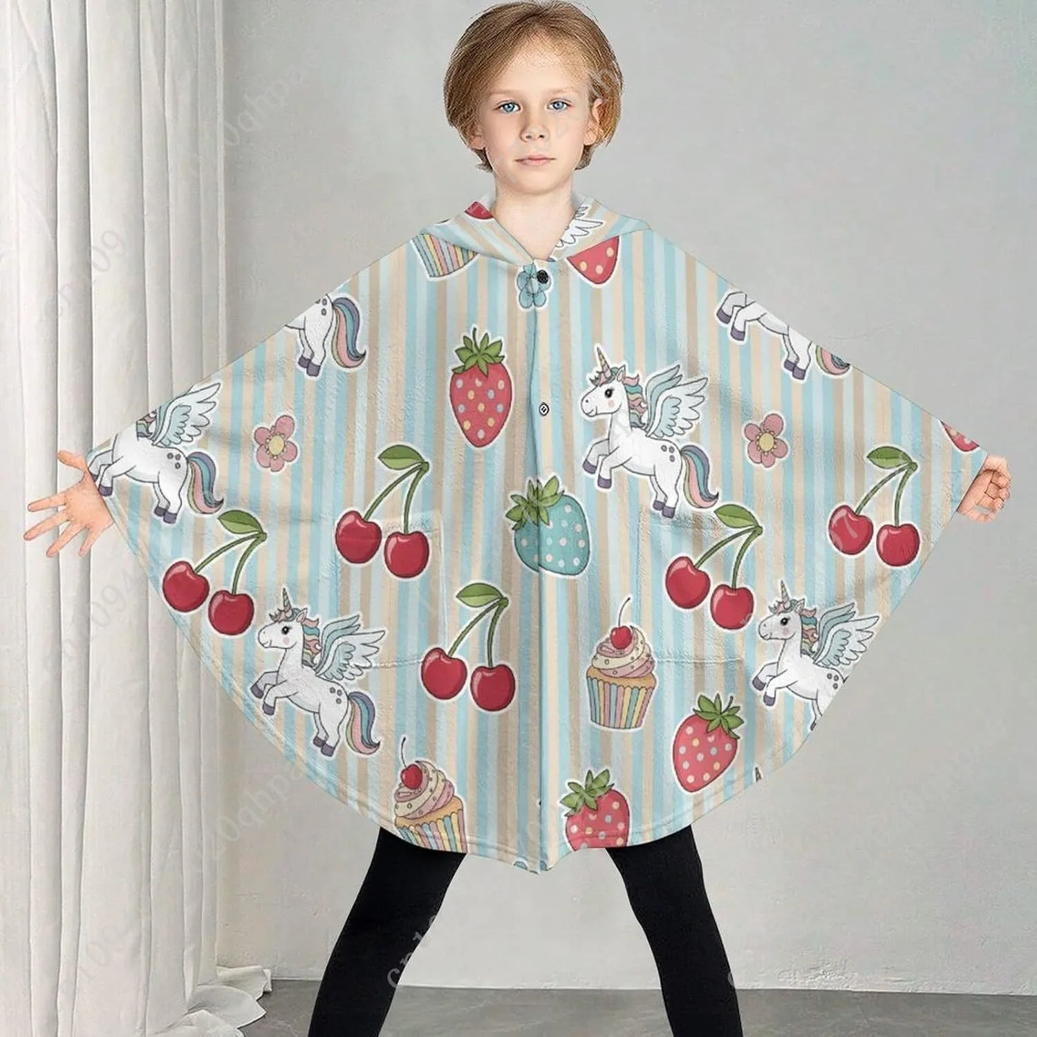 เสื้อสเวตเตอร์ผ้าฟลานเนลแสนสบาย เสื้อฮู้ดดี้โอเวอร์ไซส์ลายเค้กยูนิคอร์นผลไม้ มีกระเป๋าสำหรับเด็กและวัยรุ่น