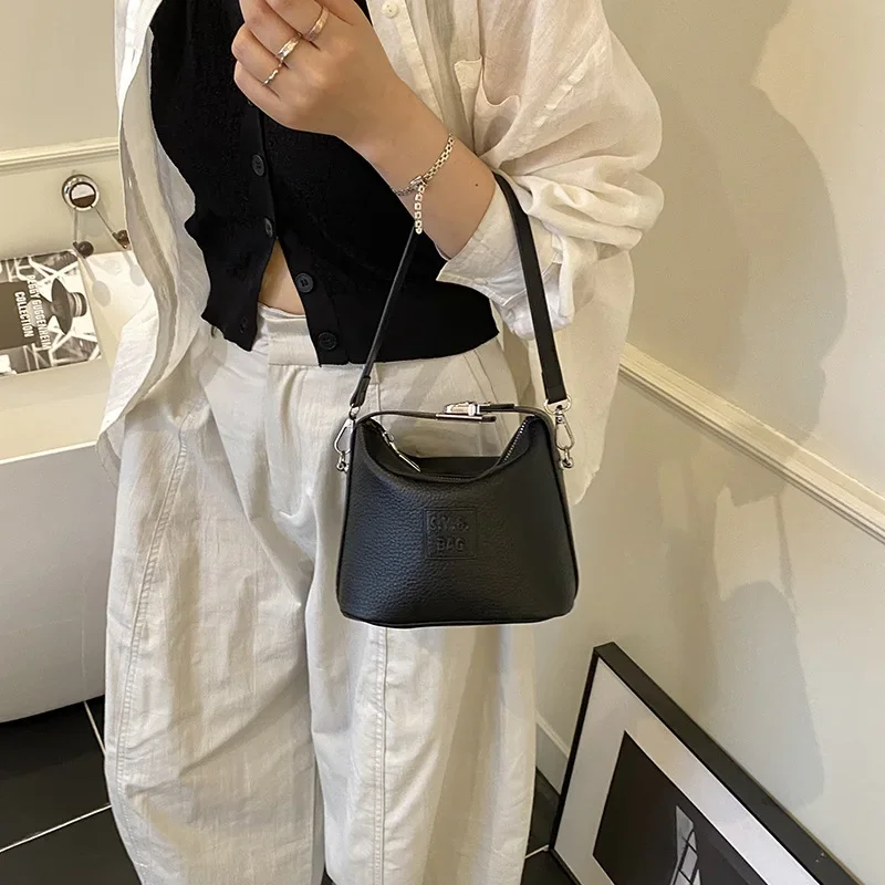 

2025 Commuter Chic Bag | Y2K Sweet Cool Style | Dumpling Bag Crossbody/Handle | New