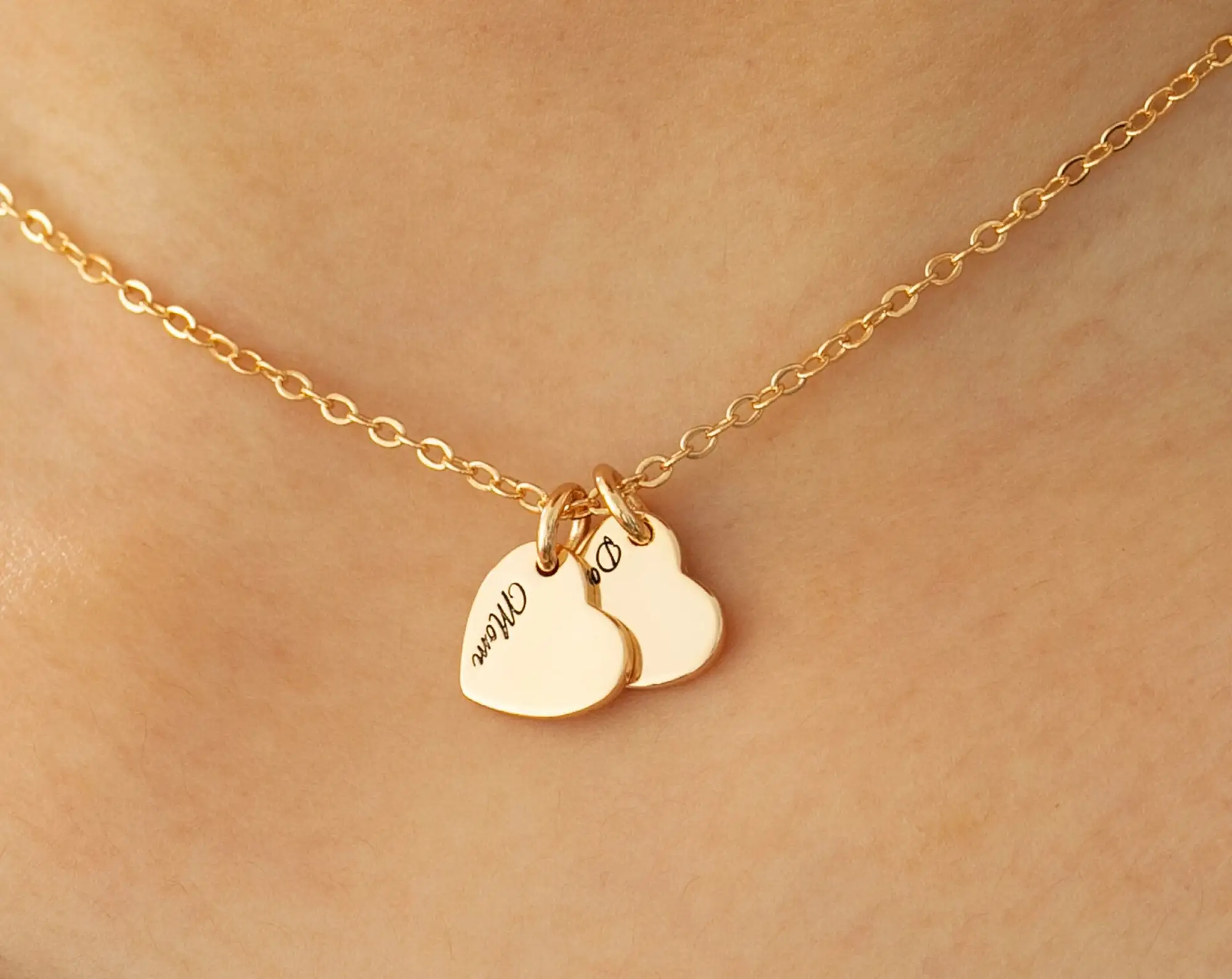 Small Heart Engraved Name Necklace Family Member Name Necklace Gift for Grandma Customized Text Necklace Jewelry for Women