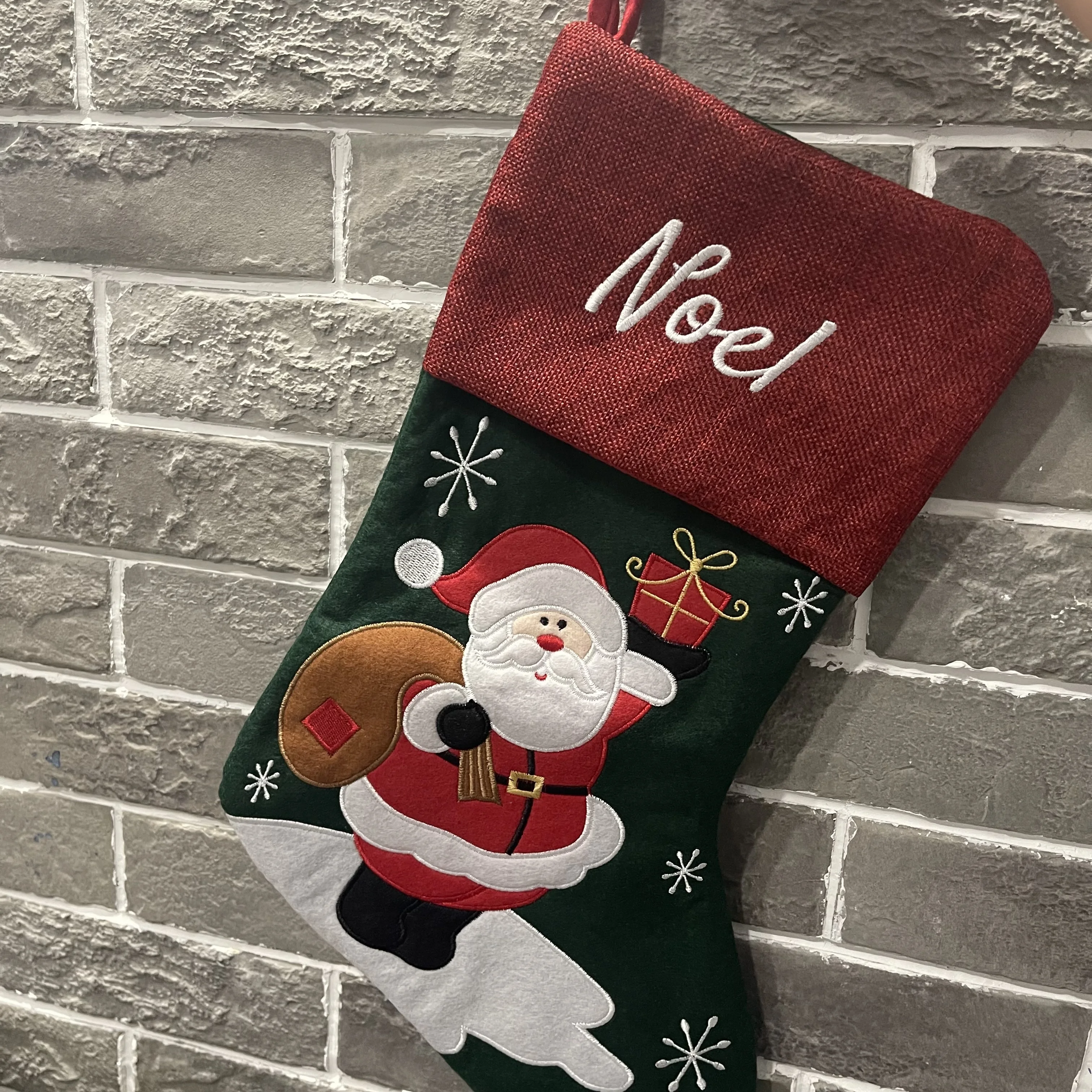 

Christmas Stocking Custom Embroidered Name Christmas Sock Christmas Party Gift Bag Happy New Year Home Decoration Stockings