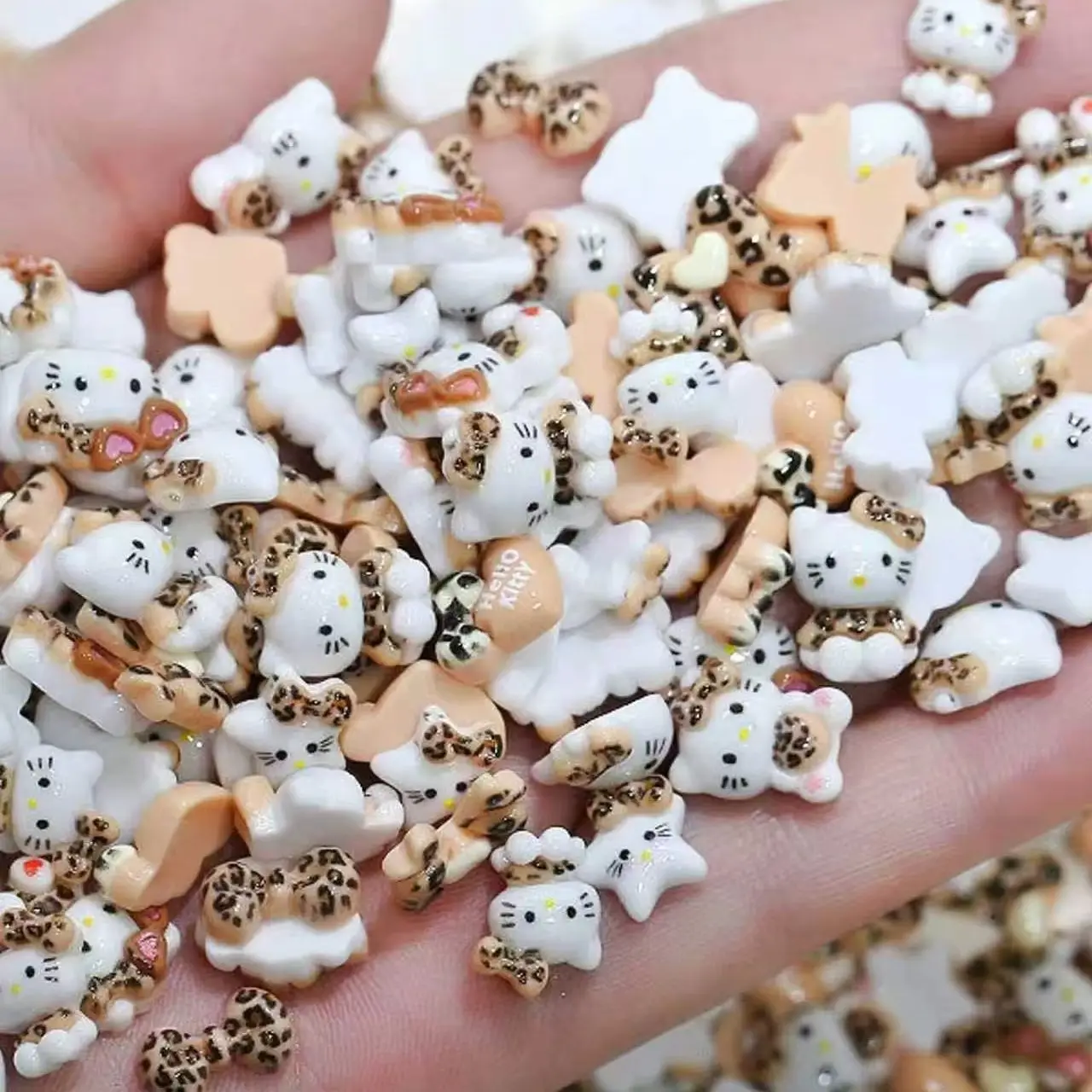 100PCS Leopard Print Hello Kitty Nail Charms 3D Resin Cute Cartoon Kawaii Nail Art DIY Manicure Decor Accessories
