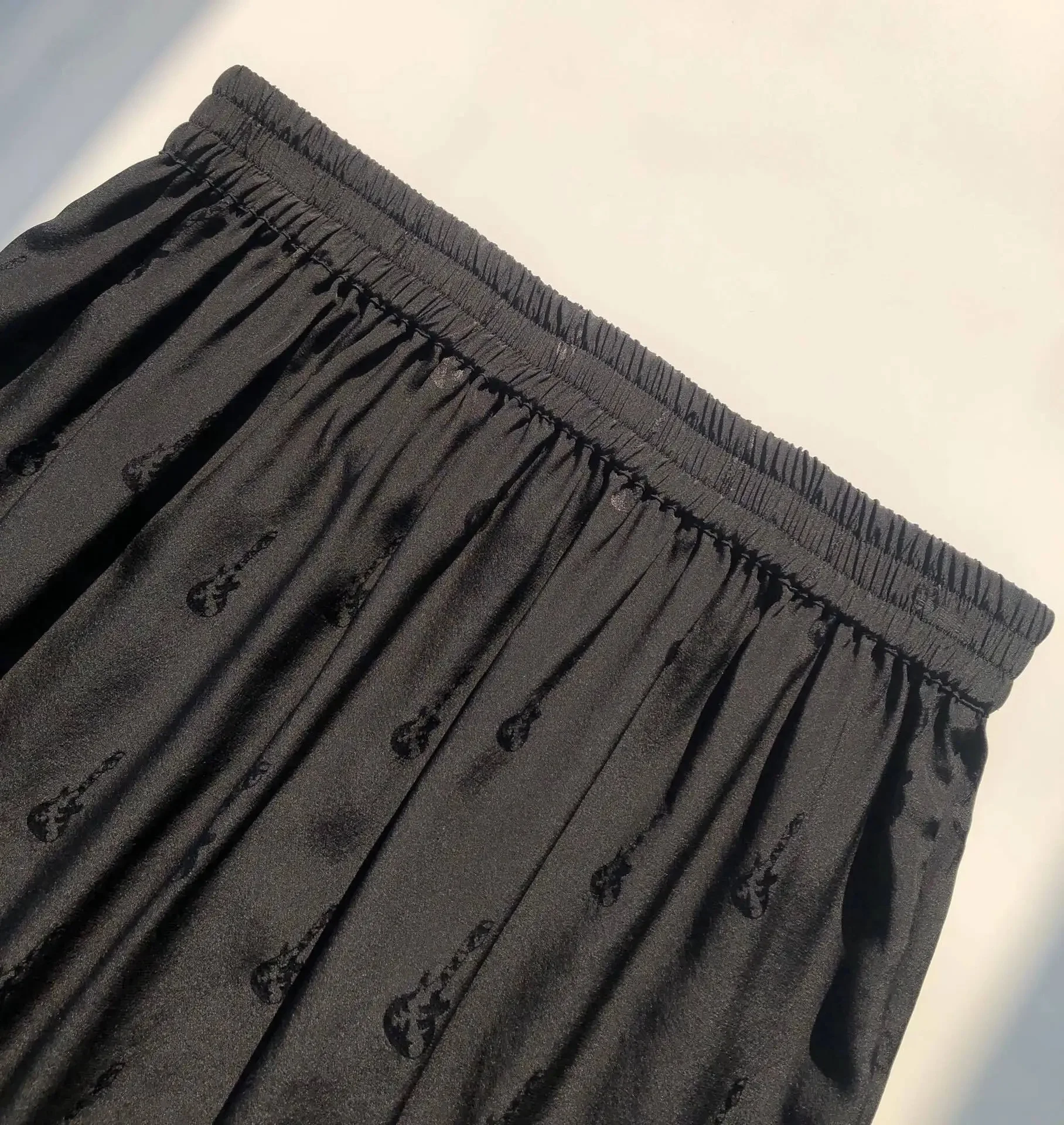 Zwarte vrouwen 100% moerbeizijde rok Franse jacquard viool kant mooie minirok