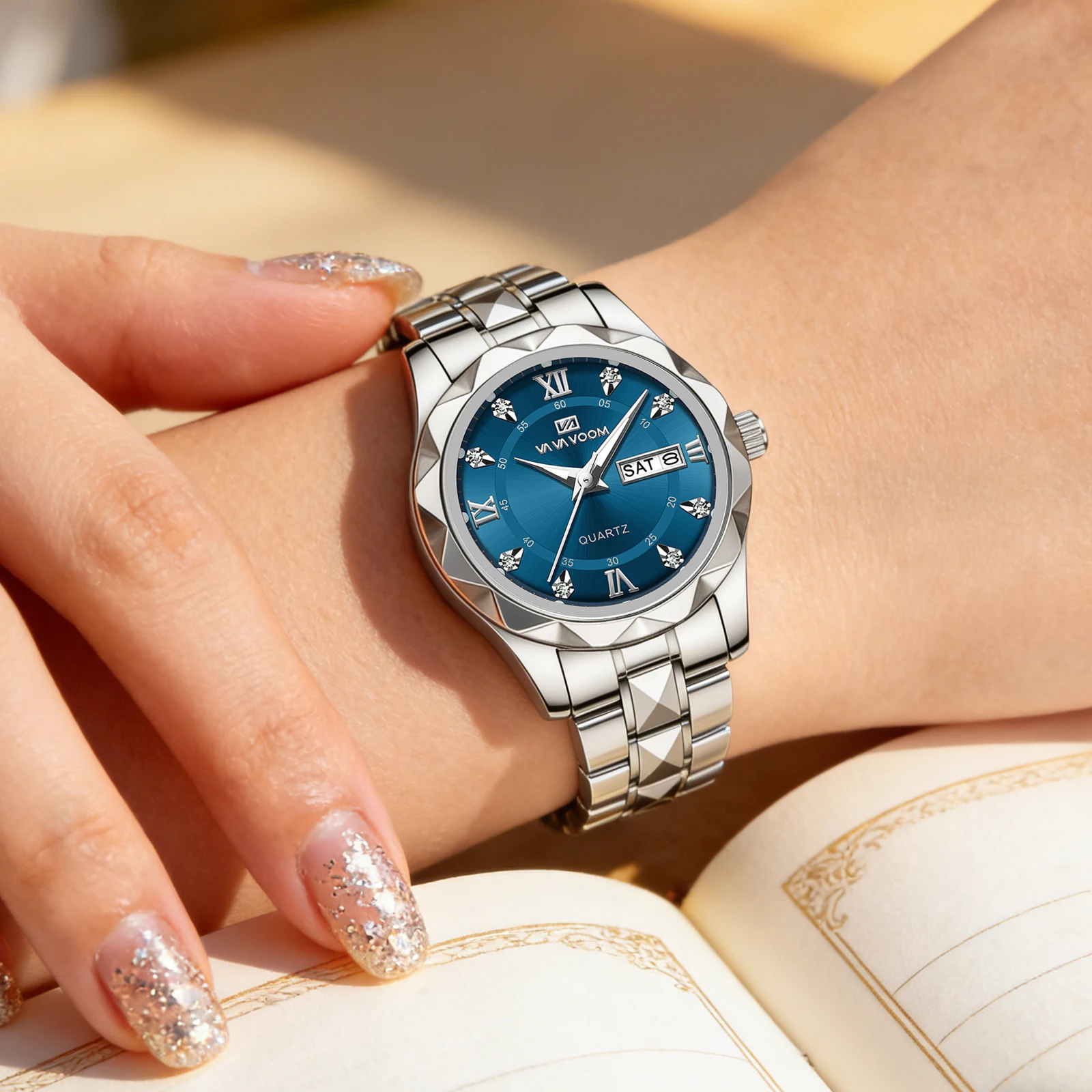 Gorgeous Women Watch 28mm Stainless Steel Blue Rhinestone Dial Week Quartz Movement Fashion Women Evening Dress Jewelry Watches