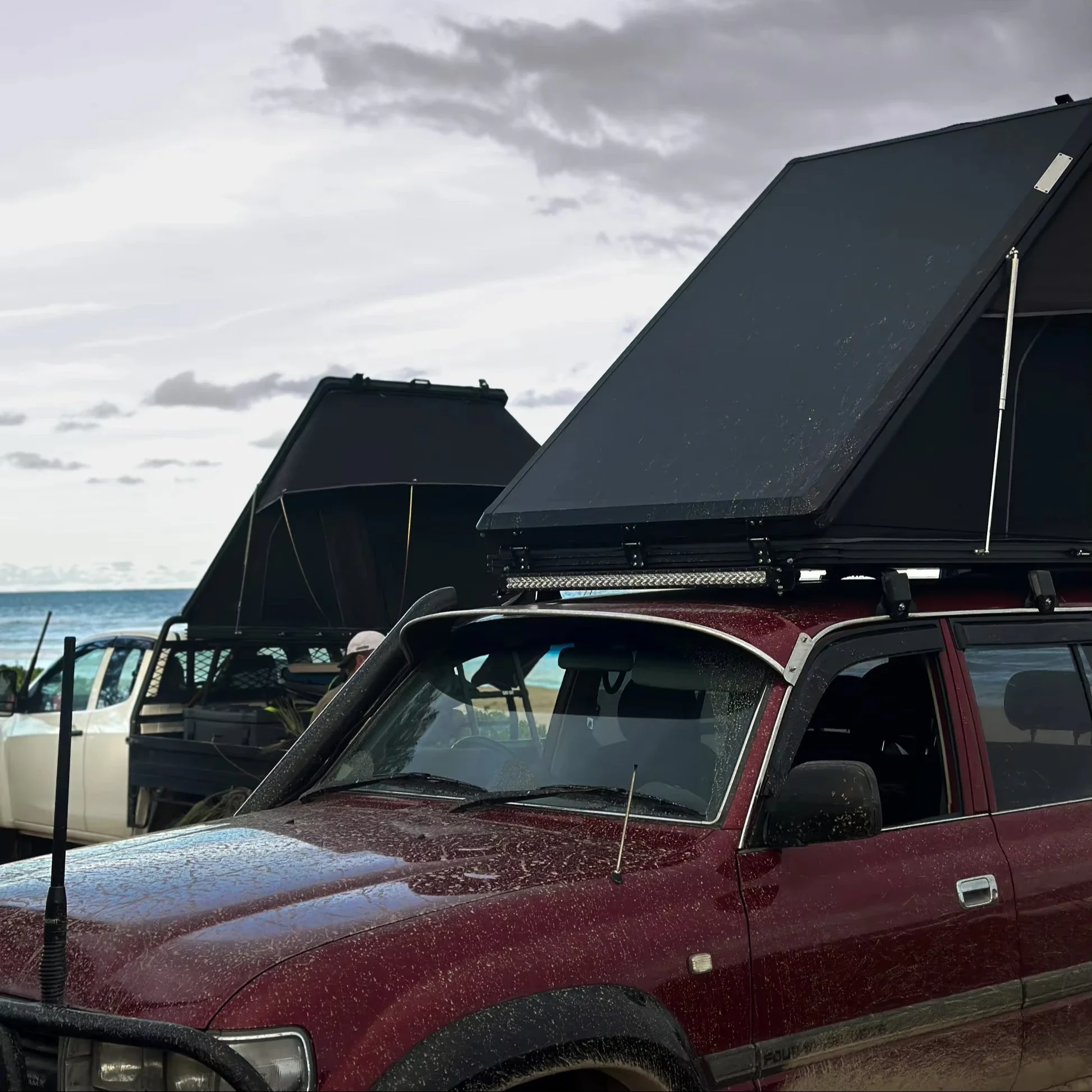 

ENJOIN Foldable Portable Roof Top Tent Travel Camping Essential For SUV And Off-Road Vehicles