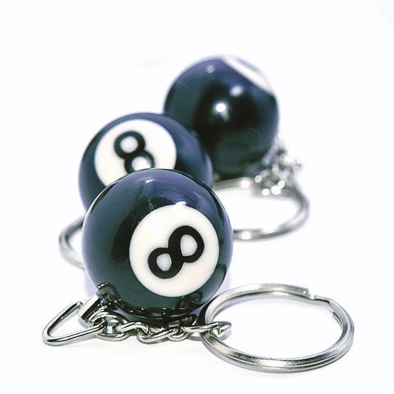 8 Ball Keychain Detail 2