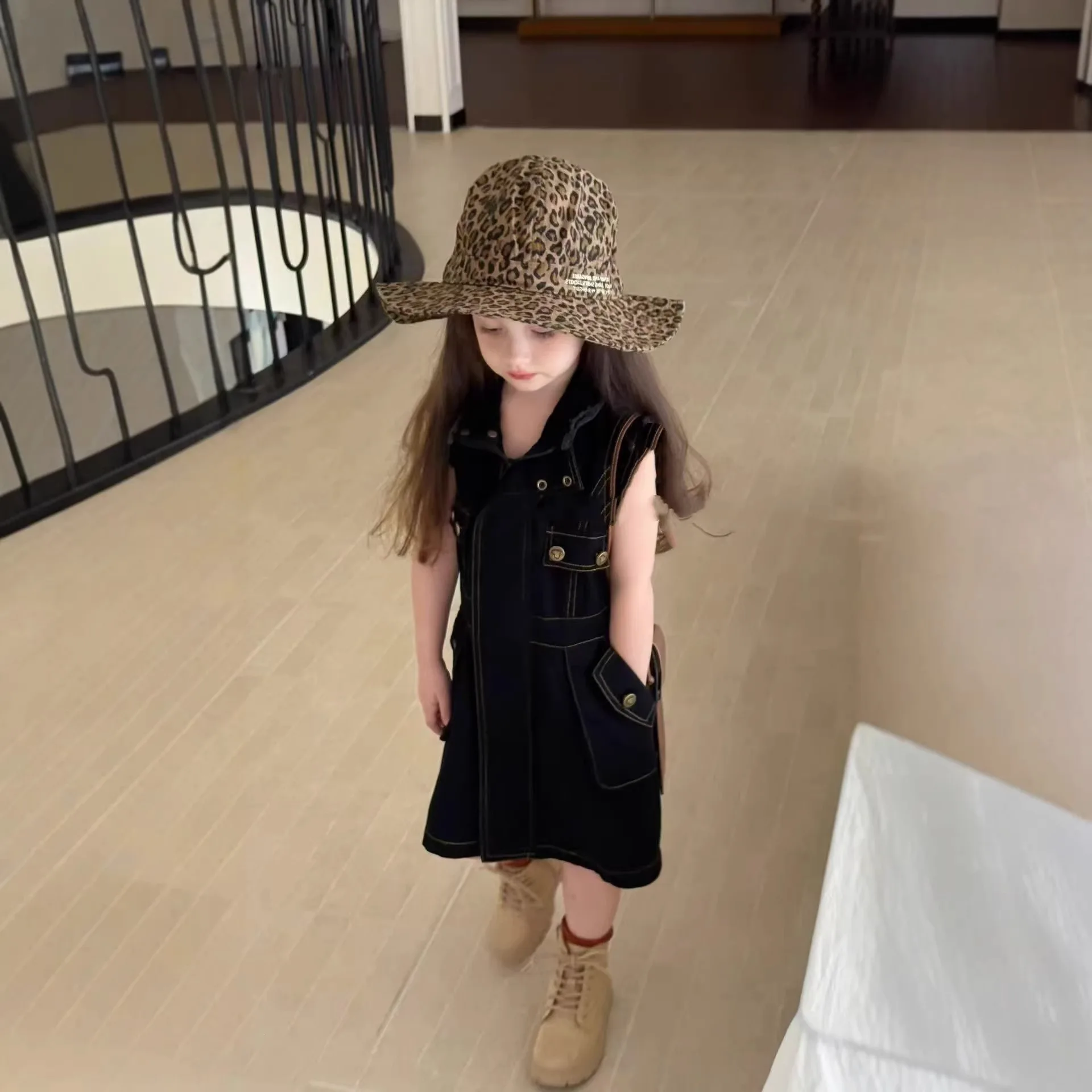Childrens Clothing 2026 Summer Fashion New Girls Dress Trendy High-End Denim Sleeveless Vest Dress