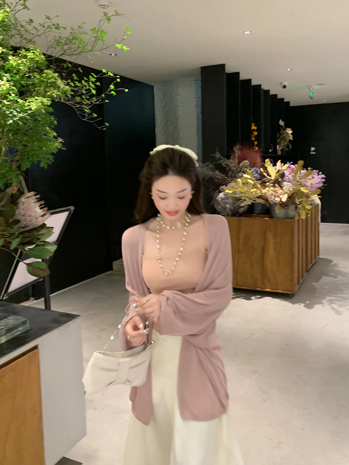 

Новый летний женский комплект Cchen Mermaid Plum Paste: вязаная солнцезащитная футболка и топ с нежным эстетичным дизайном на бретельках