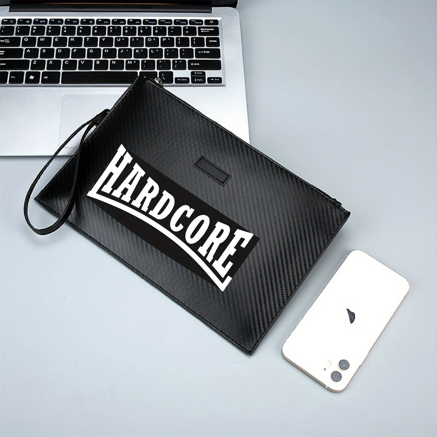 HARDCORE نص أبيض بخلفية سوداء أنيقة مطبوعة من البولي يوريثان حقيبة يد رجالية عصرية وعملية للحمل اليومي