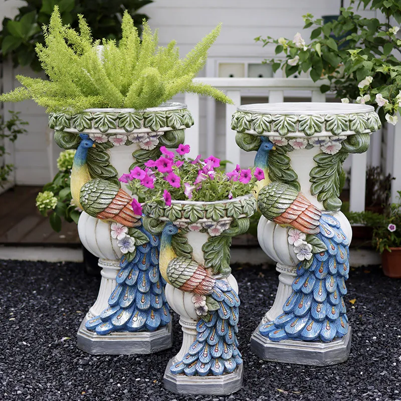 Peacock courtyard decoration ornament creative villa balcony layout outdoor Nordic Roman column flower stand flower pot base