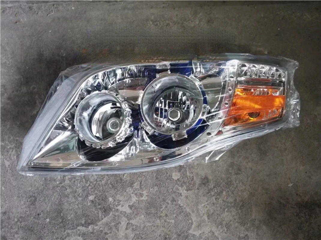 Applicable to Yutong Bus Zk6107/6110/6117/6127 Headlight Assembly