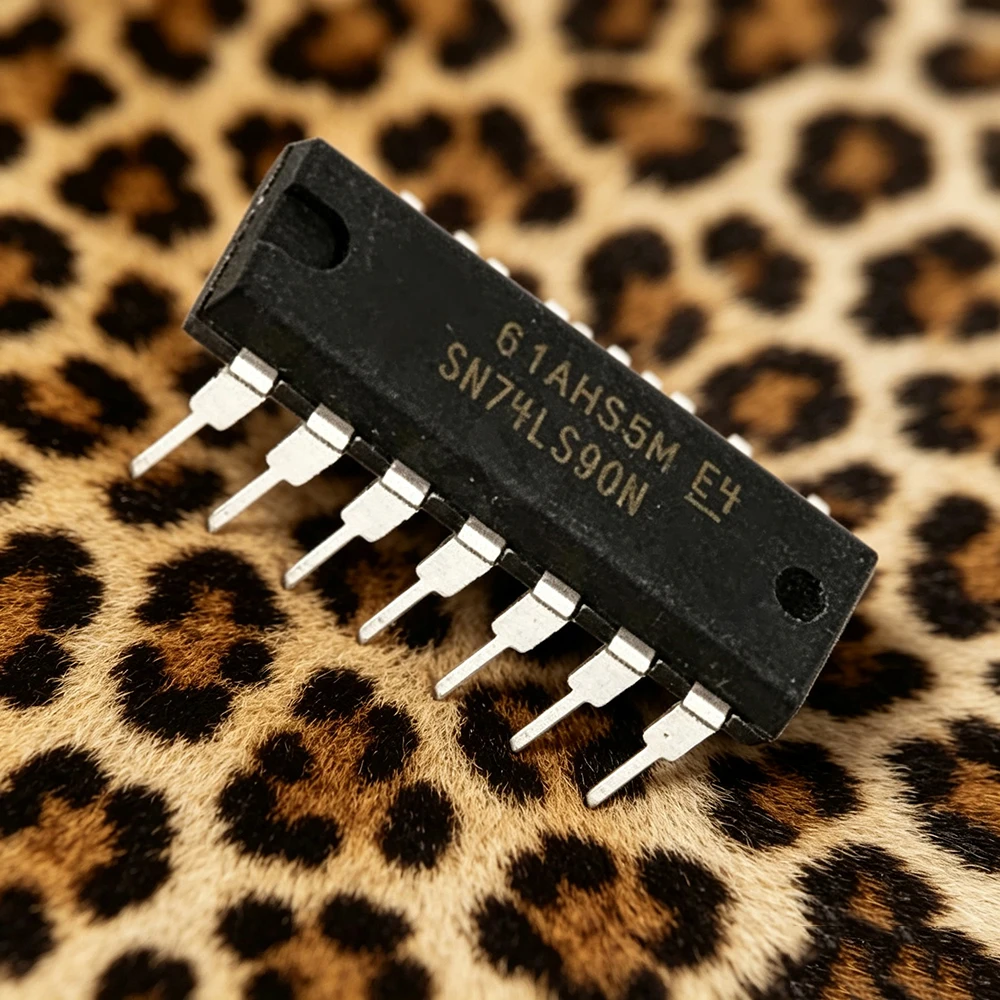 HD74LS90 SN74LS90N DIP DIP14 HD74LS90P SN74LS90 74LS90 DIP and  original IC  In-Stock 5pcs/lot