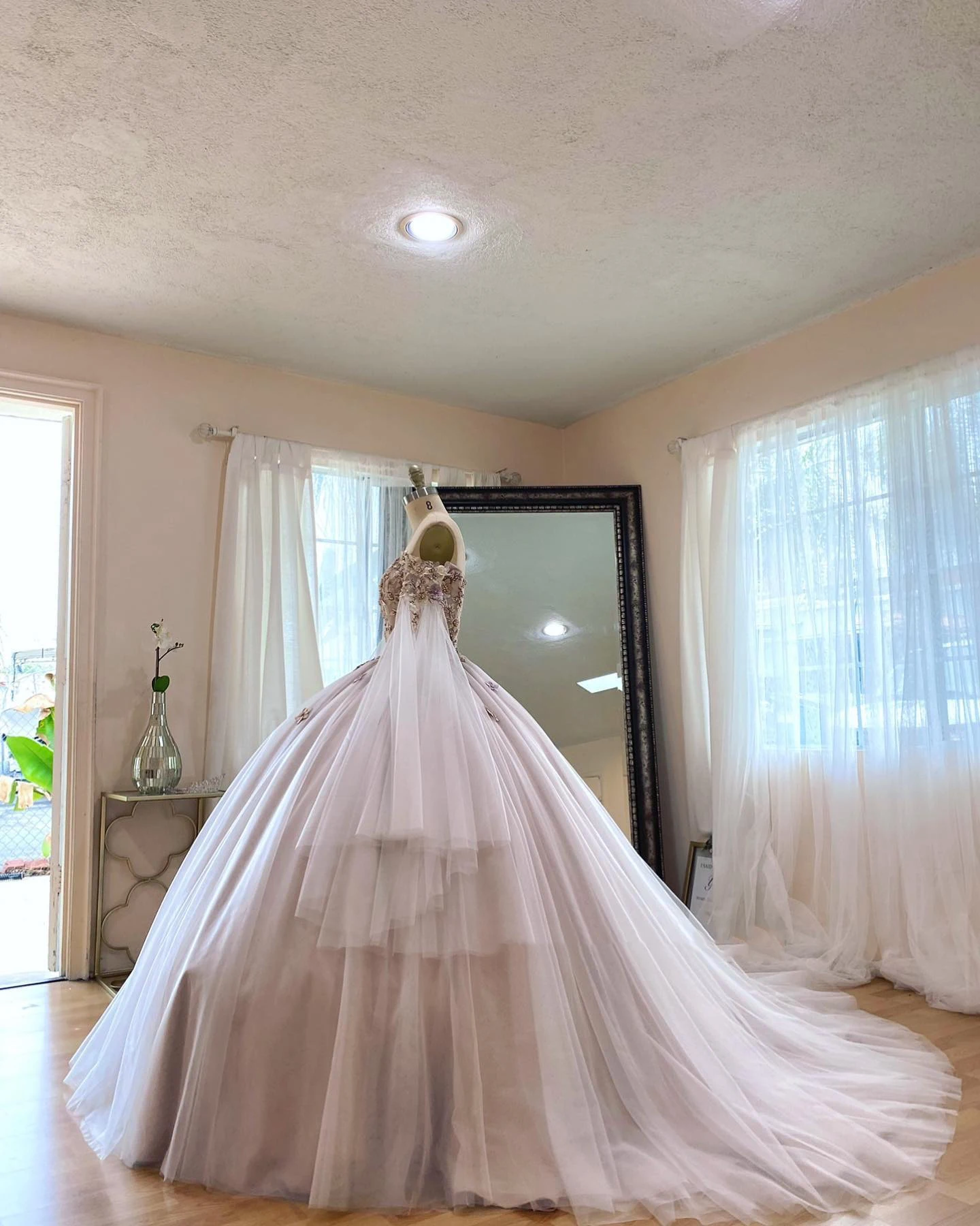 Quinceanera فستان مكشوف الأكتاف من التل ، فساتين Quinceanera للصغار ، حلوة 16 ، أكمام طويلة ، 15