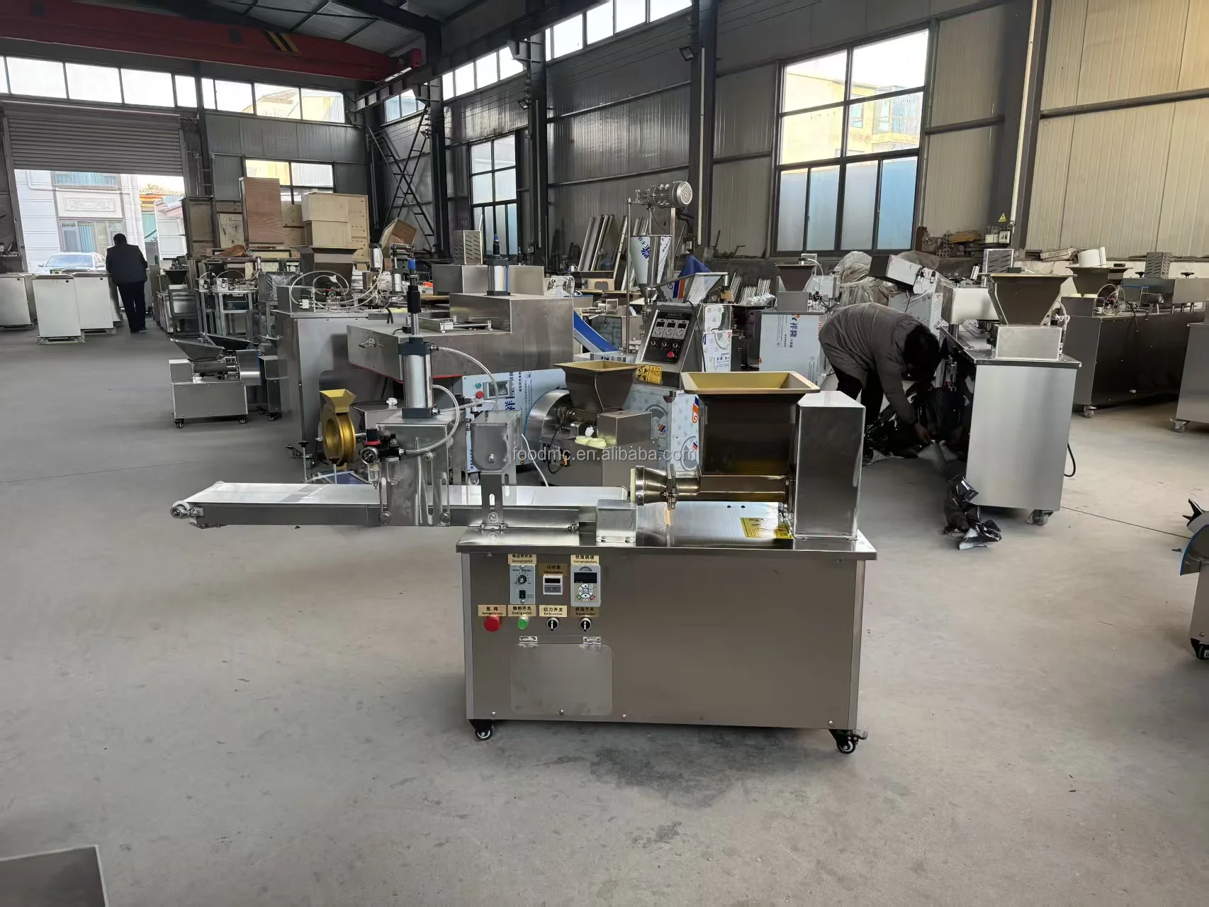 Commercial Automatic Dough Divider Shaping Machine Motor 200kg/hour Capacity For Pizza Chapati Biscuit | Easy Operate