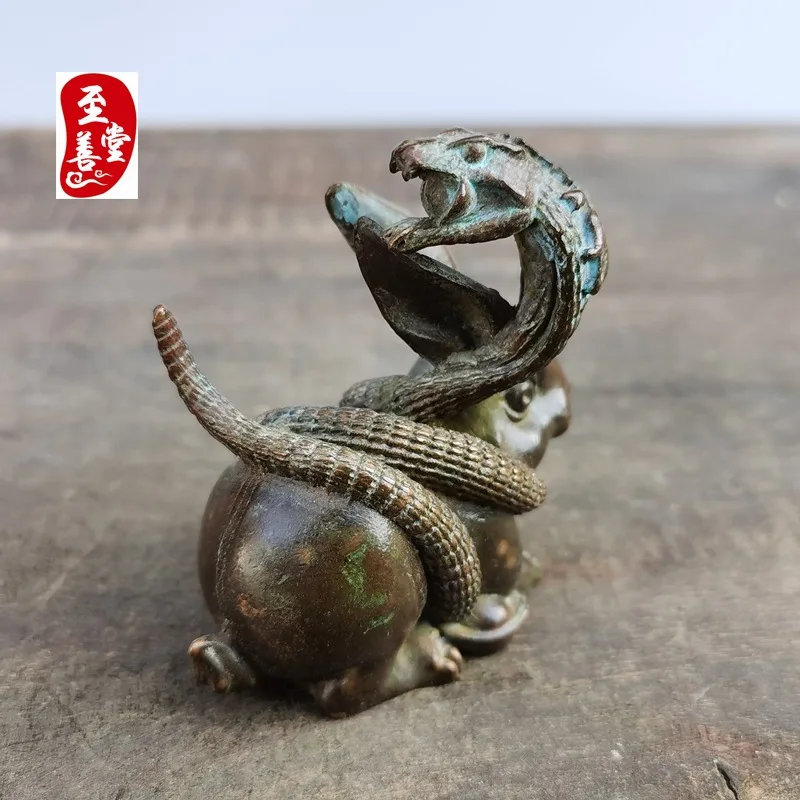 Antique Collection: Solid Alloy Bronze Decorative Ornament for Living Room - Snake Wrapped Around Rabbit, 5.5x2.5x6CM