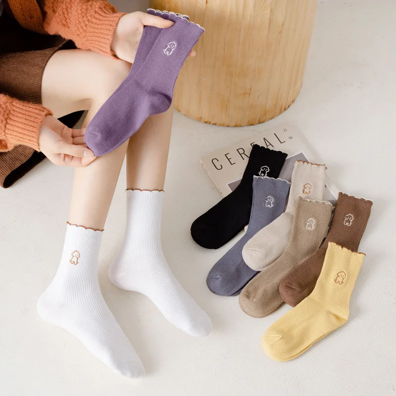 

Женские кружевные женские носки, милые носки средней длины с вышивкой, милые носки в японском стиле для девочек, уличные универсальные женские вязаные носки до середины икры