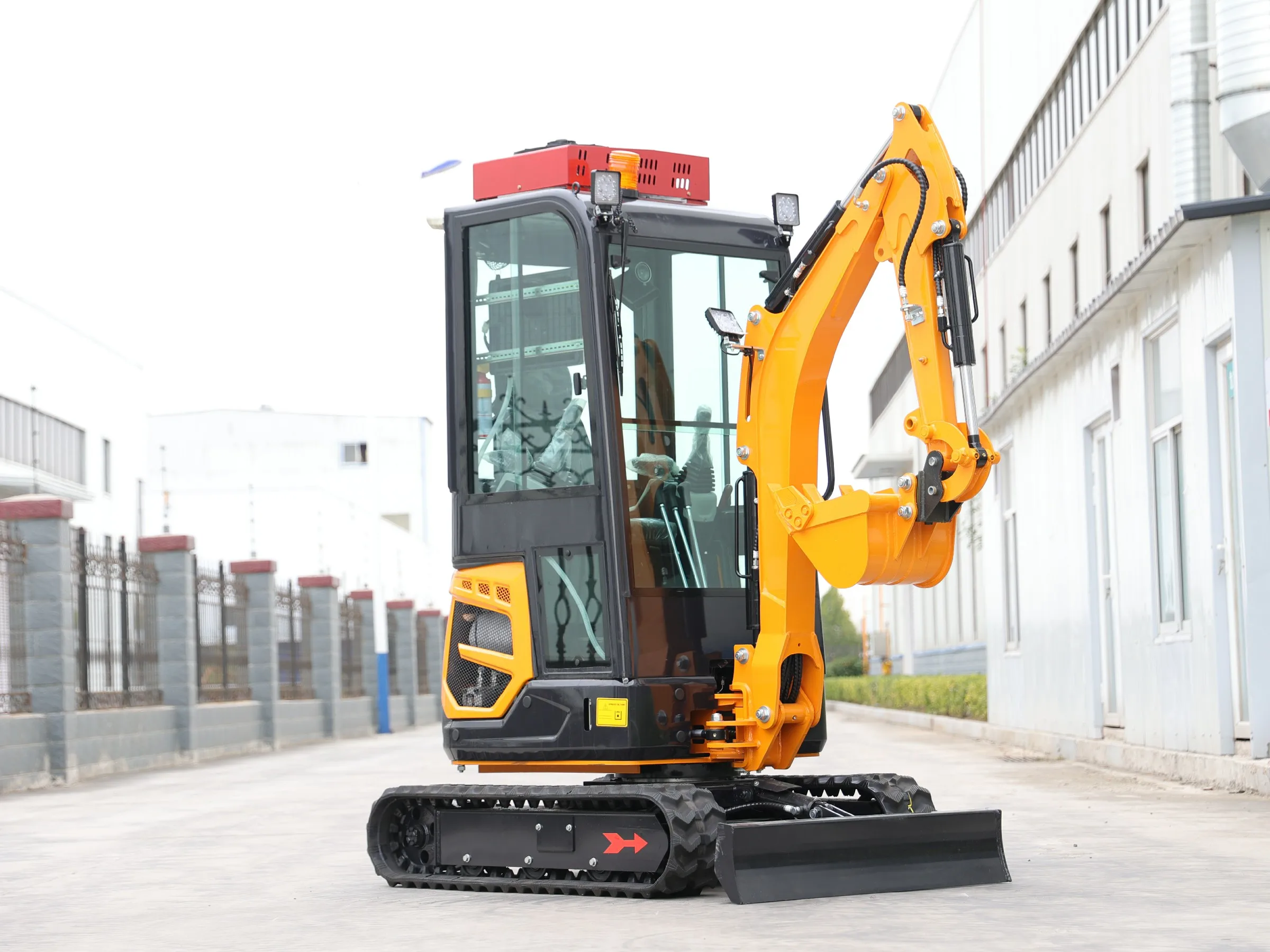 Free Shipping Multi-function Mini Excavator 1.8 Ton Kubota Engine Digger Small Crawler Farm Excavators 2 Ton Home Customized