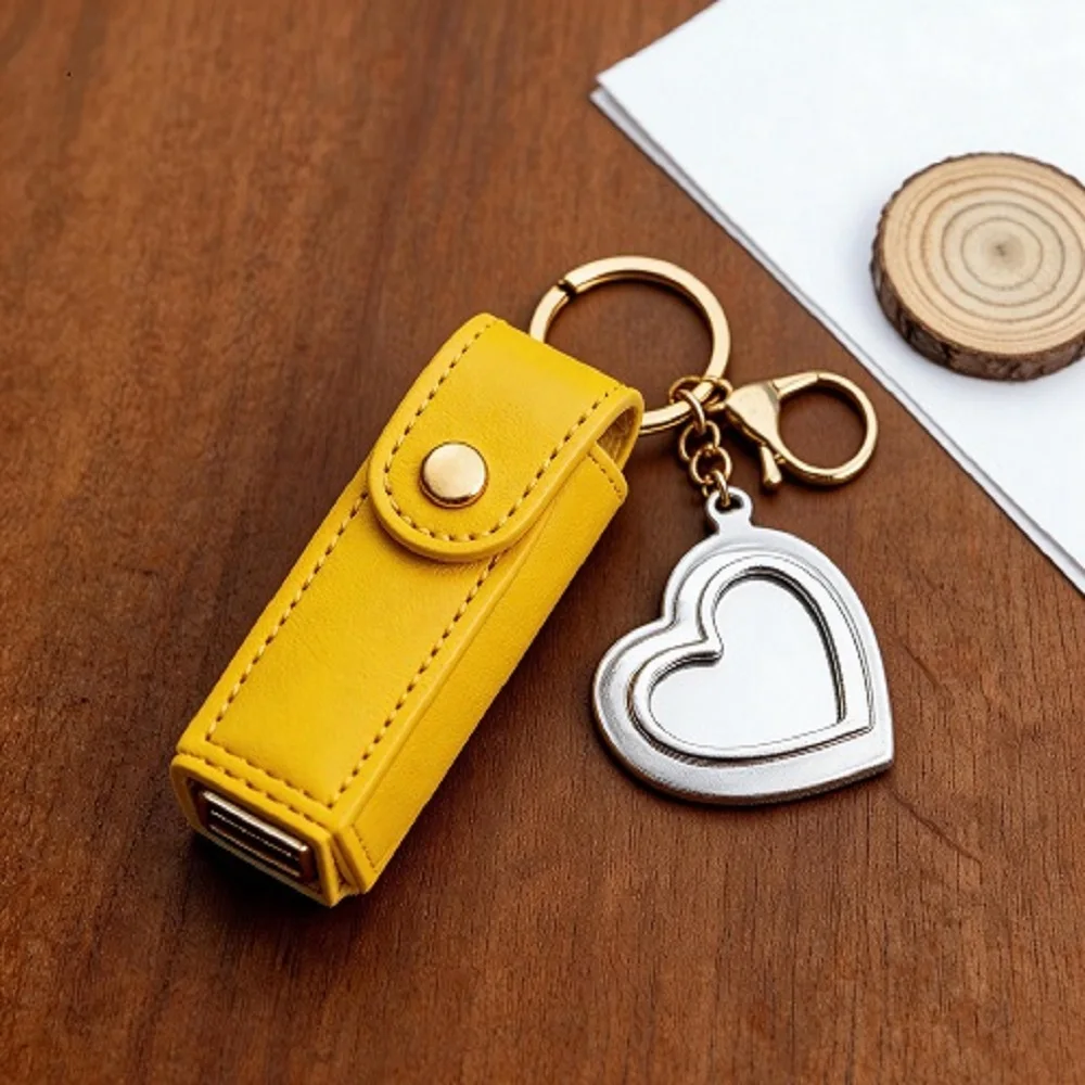 

Fashion Heart-Shaped Mirror Lipstick Holder Keychain Hanging Decoration Creative Wallet Keychain Pendant Handbag Charms Gift