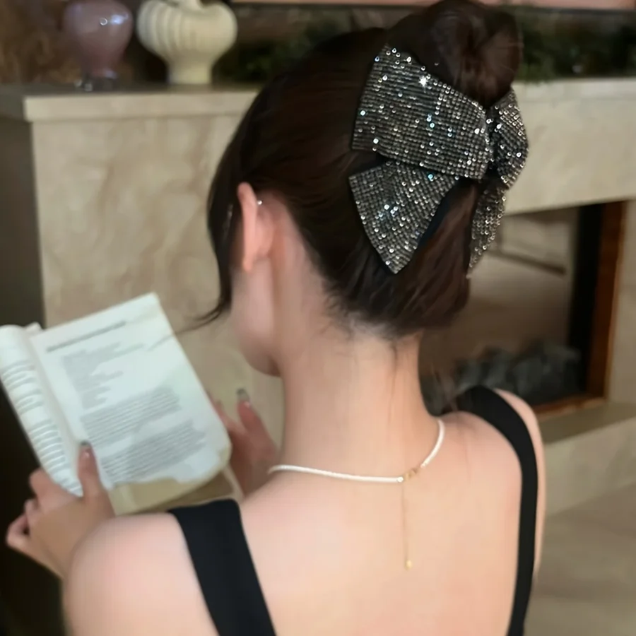 

1 Large Shiny Rhinestone Hair Clip - Elegant Retro Triangular Bow Hairpin for Thick Hair, Sparkling