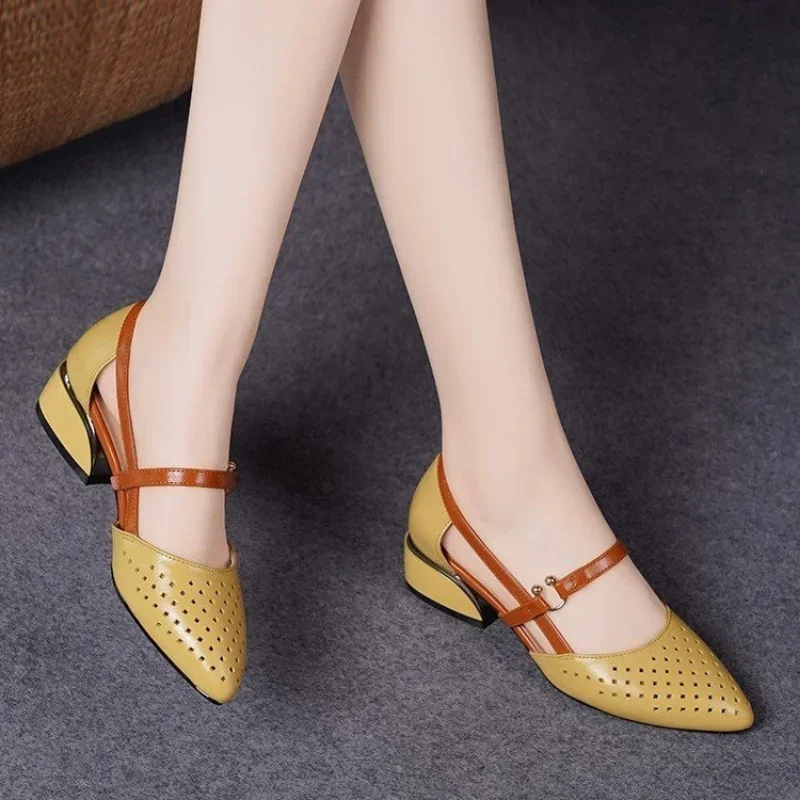 2024 New Janes Slip-on Low Heel Women\'s Sandals Summer Breathable Casual Hollow Out Closed Toe Women
