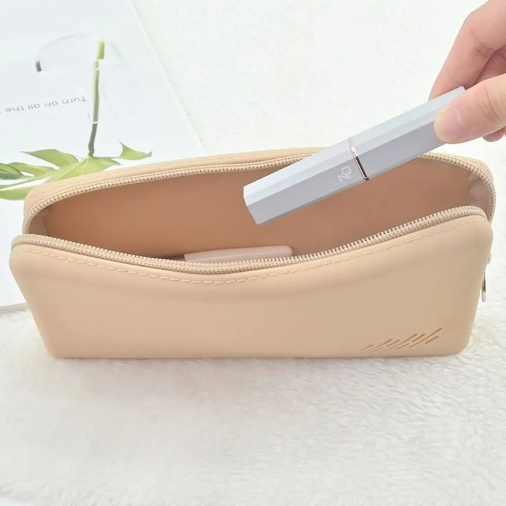 

Solid Color Silicone Cosmetic Bag Rectangle with Zip Makeup Brush Case Portable Waterproof Toiletries Purse Headphone Bag