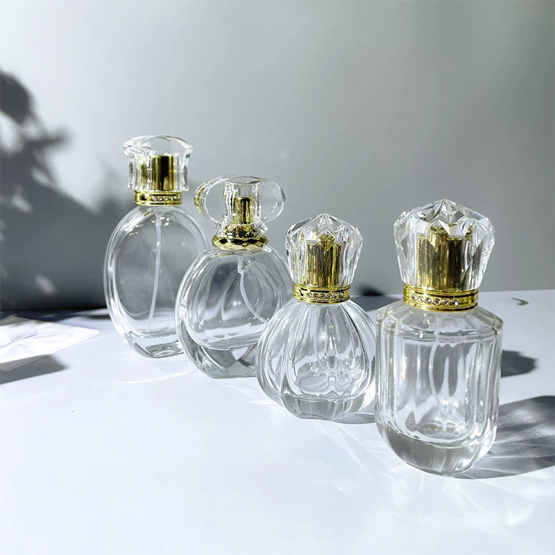 

Glass Spray Bottle 50ml Ultra Elegant Transparent Perfume Portable Large Mist Atomizer Alcohol Cosmetics Refillable Bottles