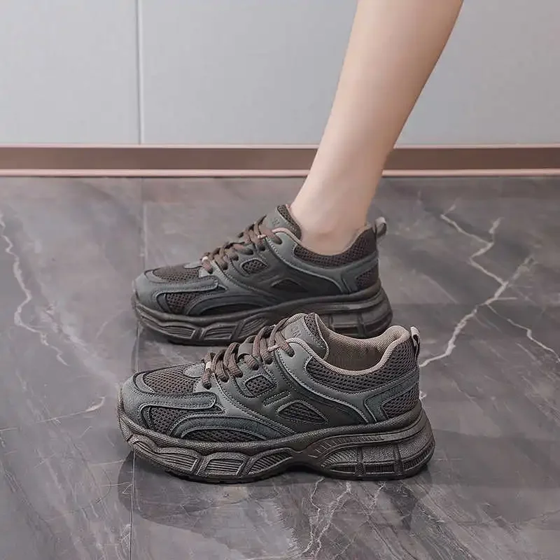 الأخفاف الصيفية للنساء أحذية رياضية زرقاء عادية امرأة التمهيد أحذية رياضية Vip Link العلامة التجارية العالمية جميع العلامات التجارية فريق Real Besket