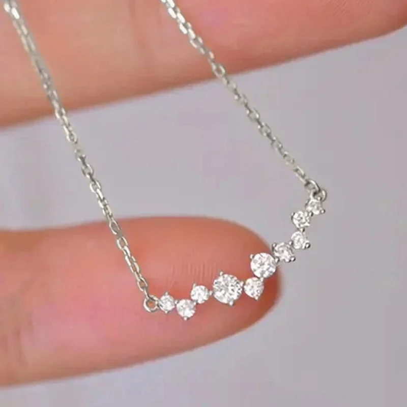 Huitan Trendige, wunderschöne Anhänger-Halskette mit glänzendem CZ, exquisiter Ehering-Schmuck, modische Charms, vielseitige Alltagsaccessoires – Detail 4