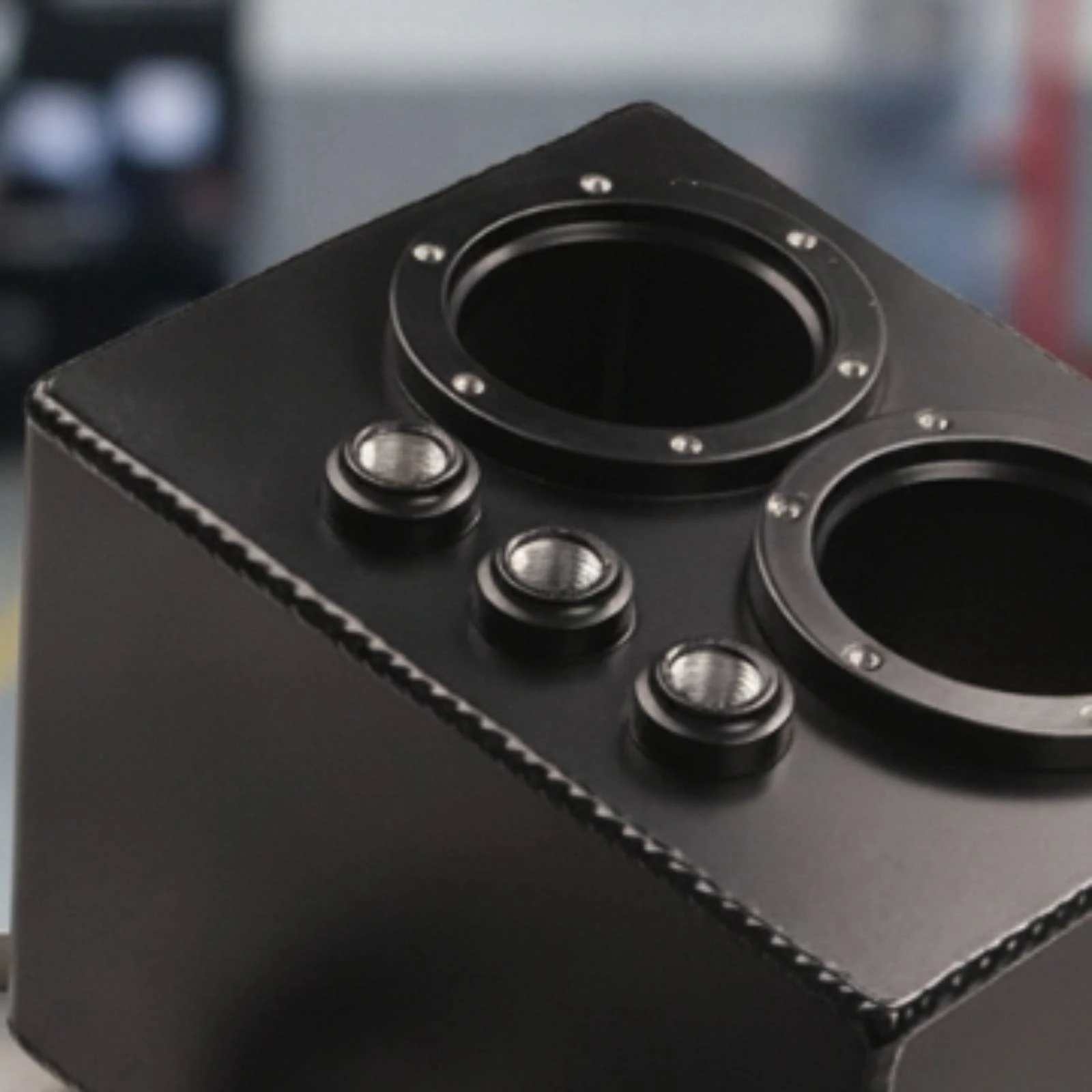Surge Tank with Fittings Aluminum Fuel Surge Tank Black Welded for Car Builders, Racing, Engine Bay