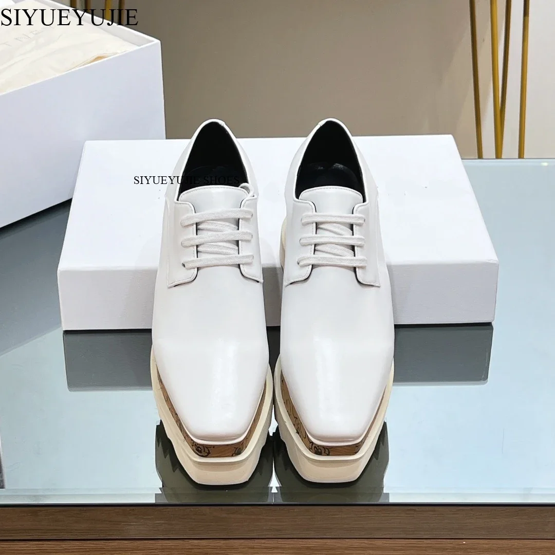 

Винтажные туфли-лодочки на танкетке из натуральной кожи в британском стиле со шнуровкой и вышивкой звезд, женские уличные туфли на высоком каблуке на толстой подошве