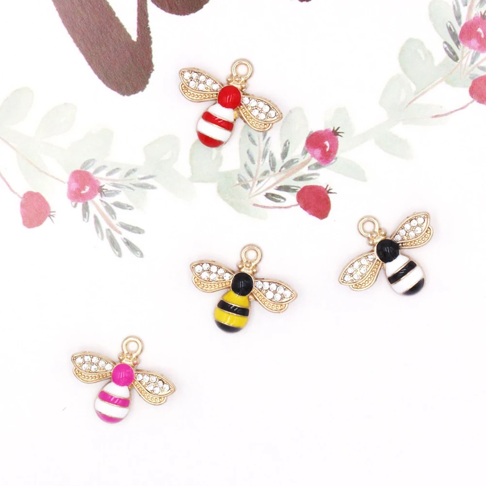 

30 Pcs Bee Pendant Bracelet Bulk Charms Cute for Jewelry Making Bee-shape Delicate DIY Pendants Crafts
