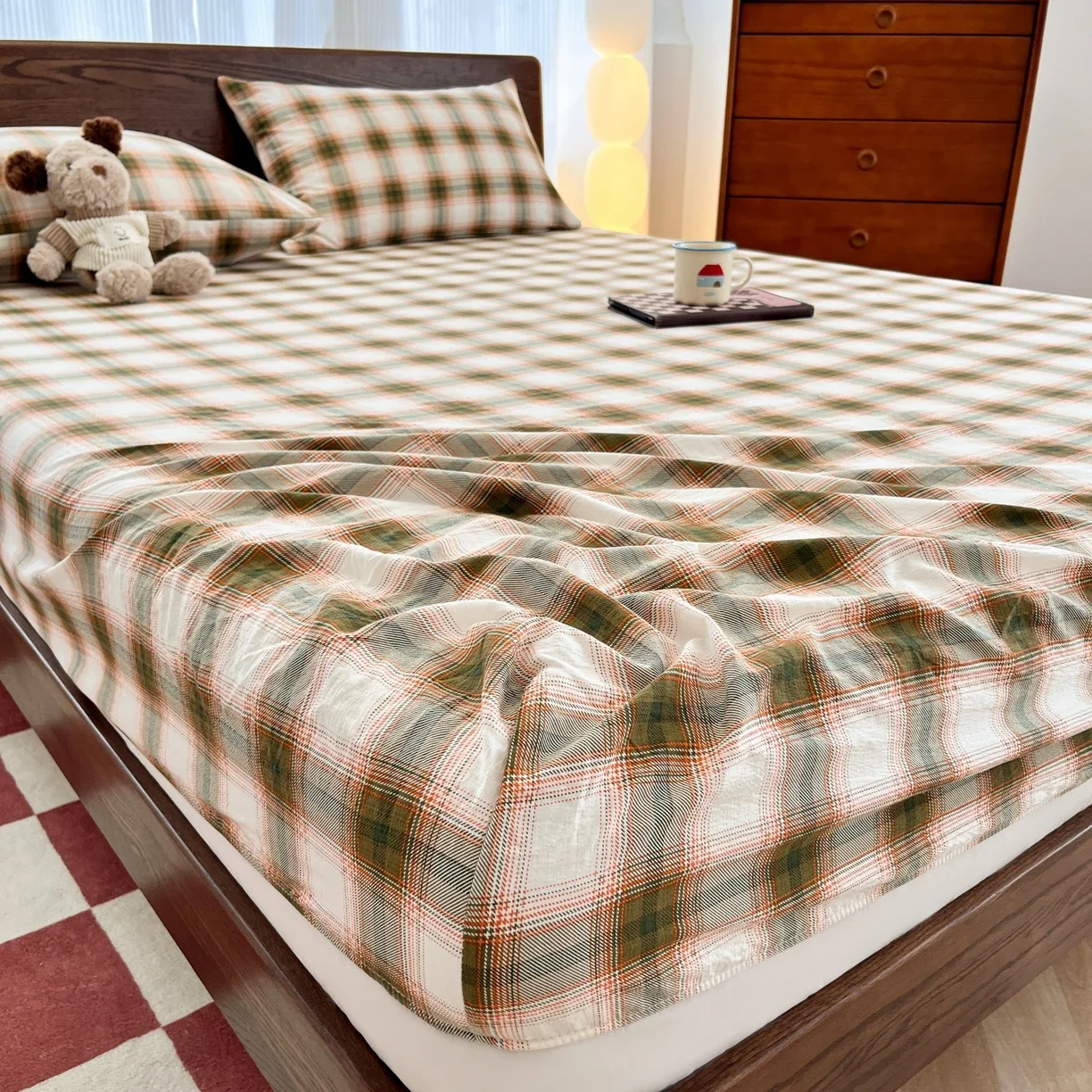 

2025 Yungan Double-layer Gauze Checkered Retro Style Single Bed Hat Skin-friendly 360-degree Wrap with Elastic Mattress Cover