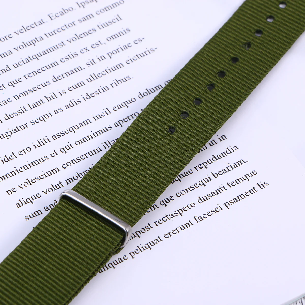

20Mm Woven Nylon Watch Strap Heavy Duty Bands Breathable Soft No Odor Easy Install Replacement Army Green Watch Strap