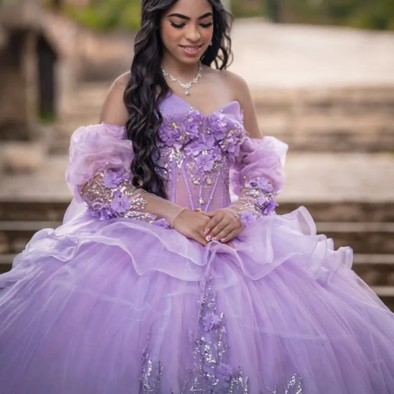 

Фиолетовые платья Quinceanera по индивидуальному заказу с открытыми плечами, многослойное тюлевое платье с 3D цветком и кристаллами, с бантом, со шлейфом, Vestido De 15, Quinceanera