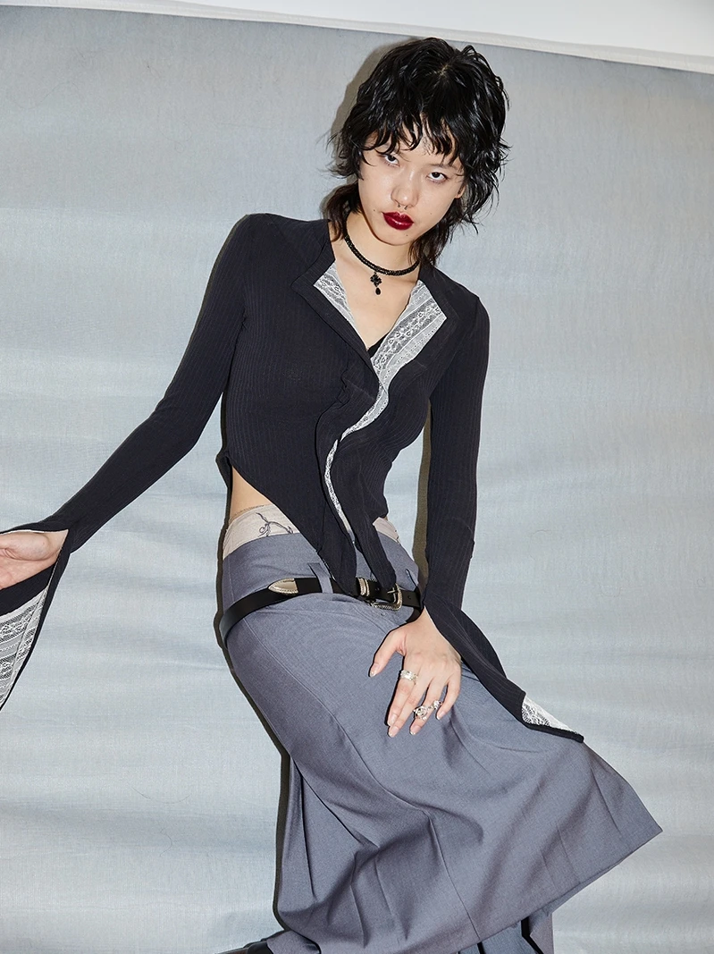 

Приталенный вязаный кардиган с кружевными вставками и V-образным вырезом, эластичный, в стиле колор-блок, осенний, модный, уличный стиль, с длинными рукавами, на пуговицах