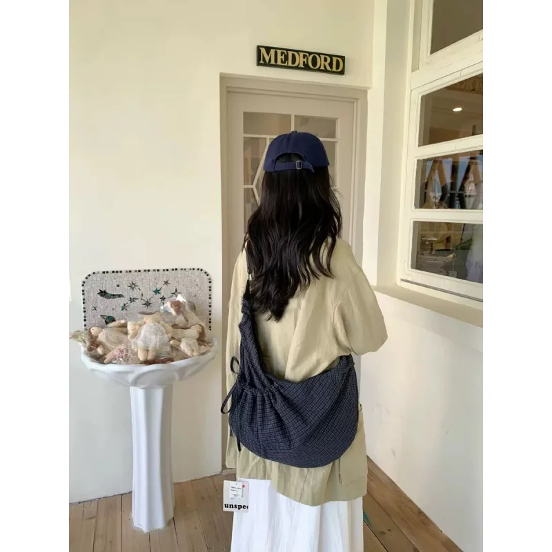 

Korean Japanese Style Minimalist Plaid Crossbody Bag Large Capacity Casual Shoulder Bag Fashion Simple Versatile Grid Tote Bag