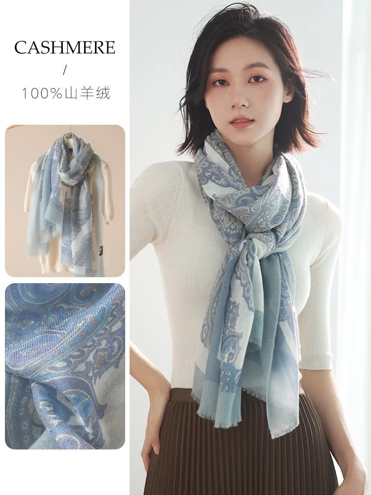 A light and luxurious summer velvet scarf for women new style of air-conditioned room shawl outerwear