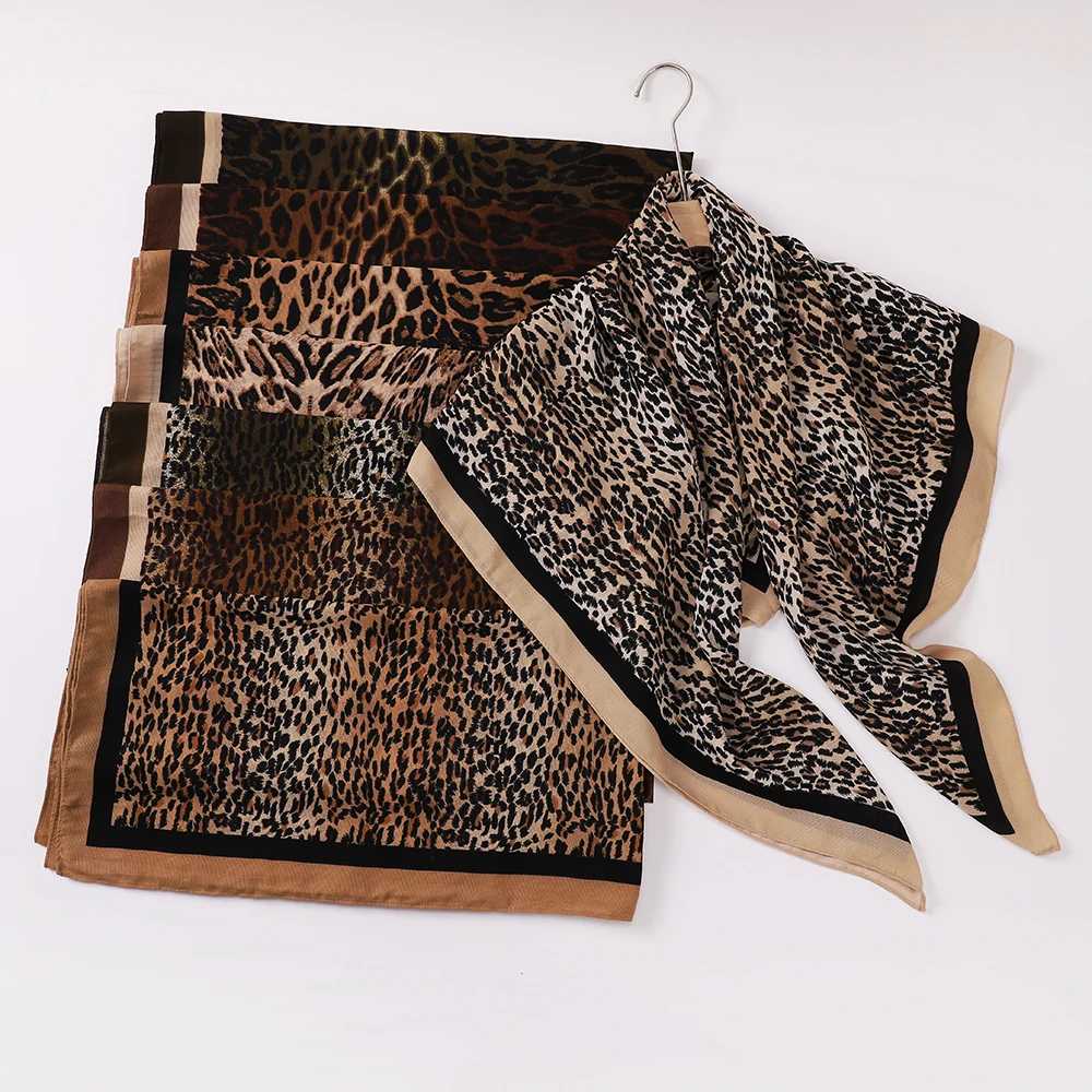 

Square Leopard Print Hijab Women Muslim Shawl Light Weight Soft Cotton Scarf Islamic Head Covering 100X100CM