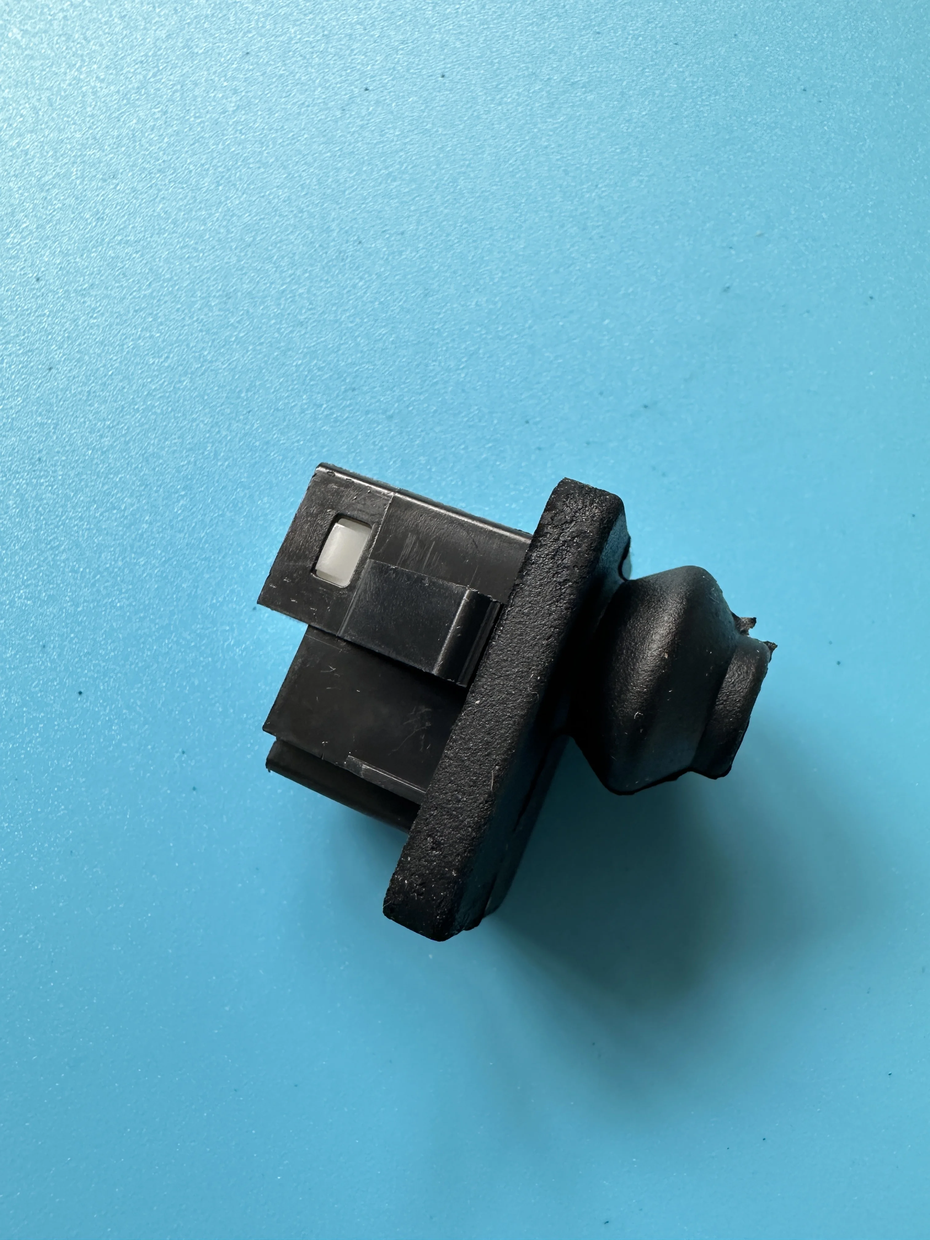 غطاء محرك السيارة الاتصال التبديل عاصي 8570008000 ل سانج يونج أكتيون كيرون أكتيون سبورتس ريكستون موسو (الرياضة II) روديوس/ستافيك كوراندو C T