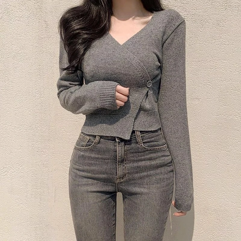 Korean Style Fashion Woman Knitted Coat V-neck Casual Single Button Short Cardigan Coat Loose Sweater Top Long Sleeved Cardigan