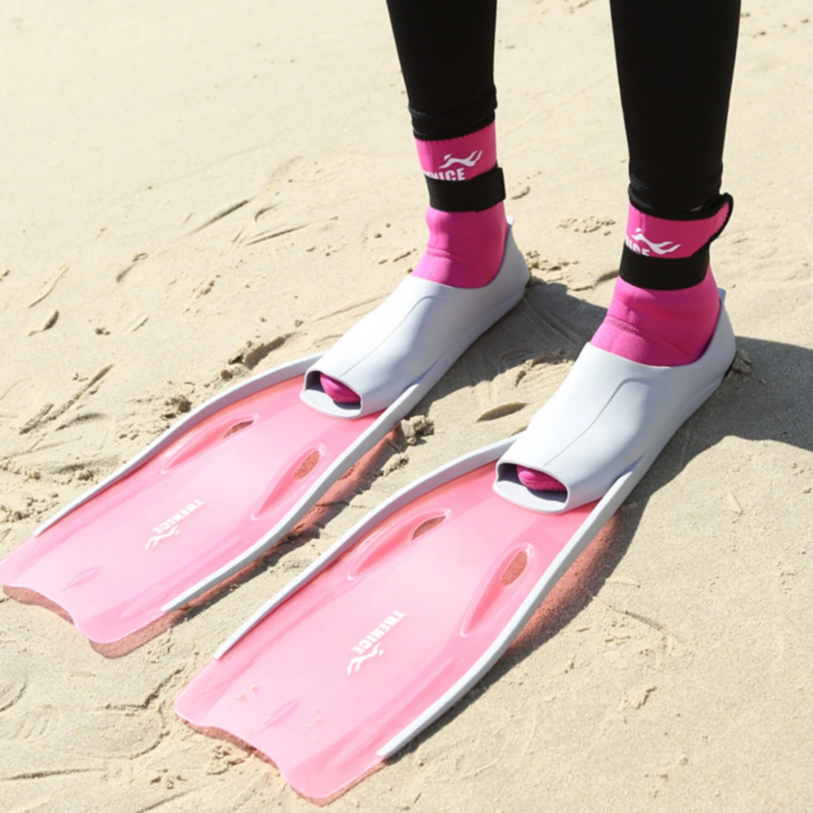 Snorkeling Fins Streamlined Long Blade Fins Sports Gear Molded Surface Two-Tone