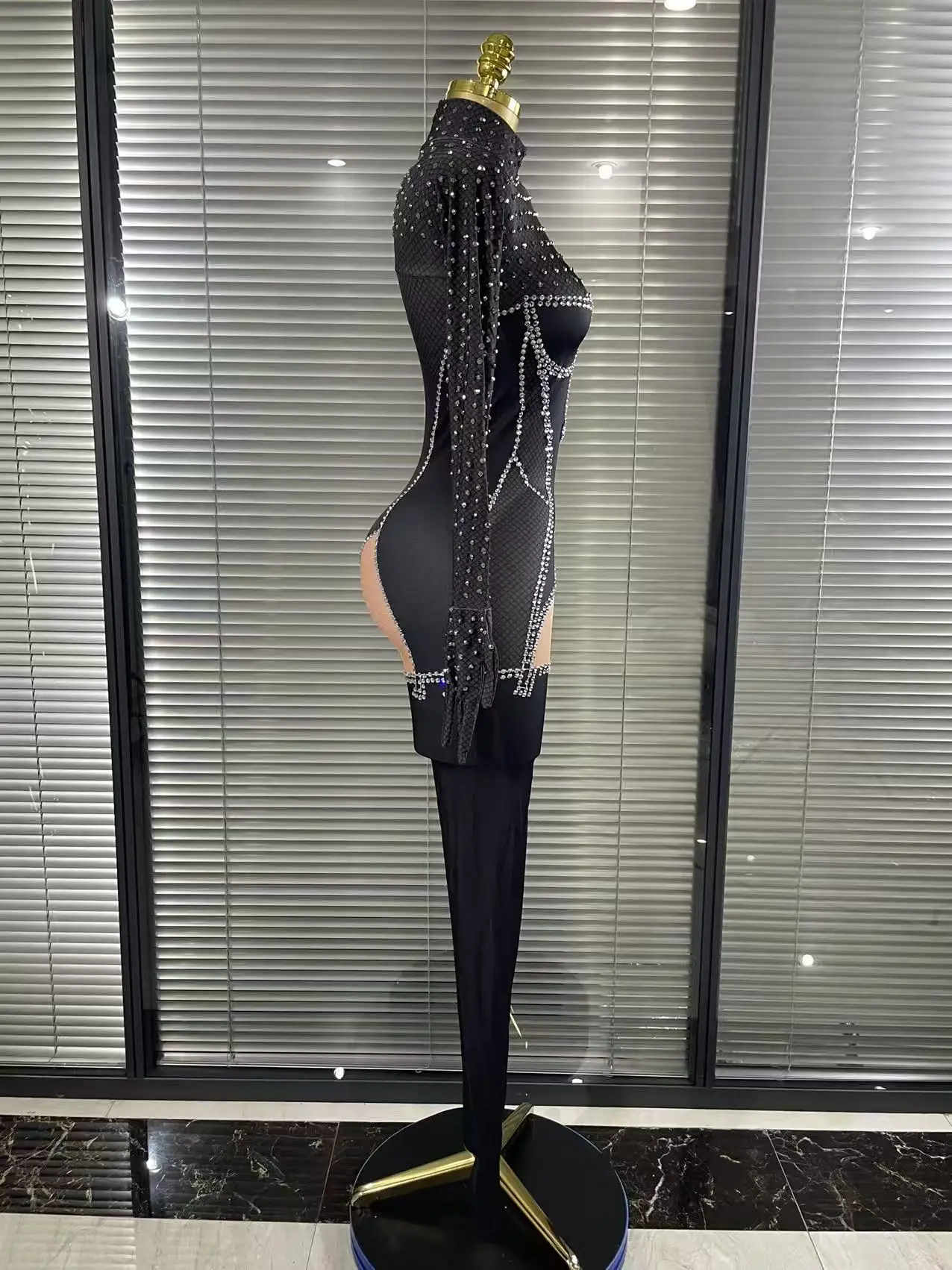 عالية تمتد المرأة طويلة الأكمام التسلق الماس Bodycon بذلة طويلة نادي ليلة بار راقصة أداء زي المرحلة ارتداء