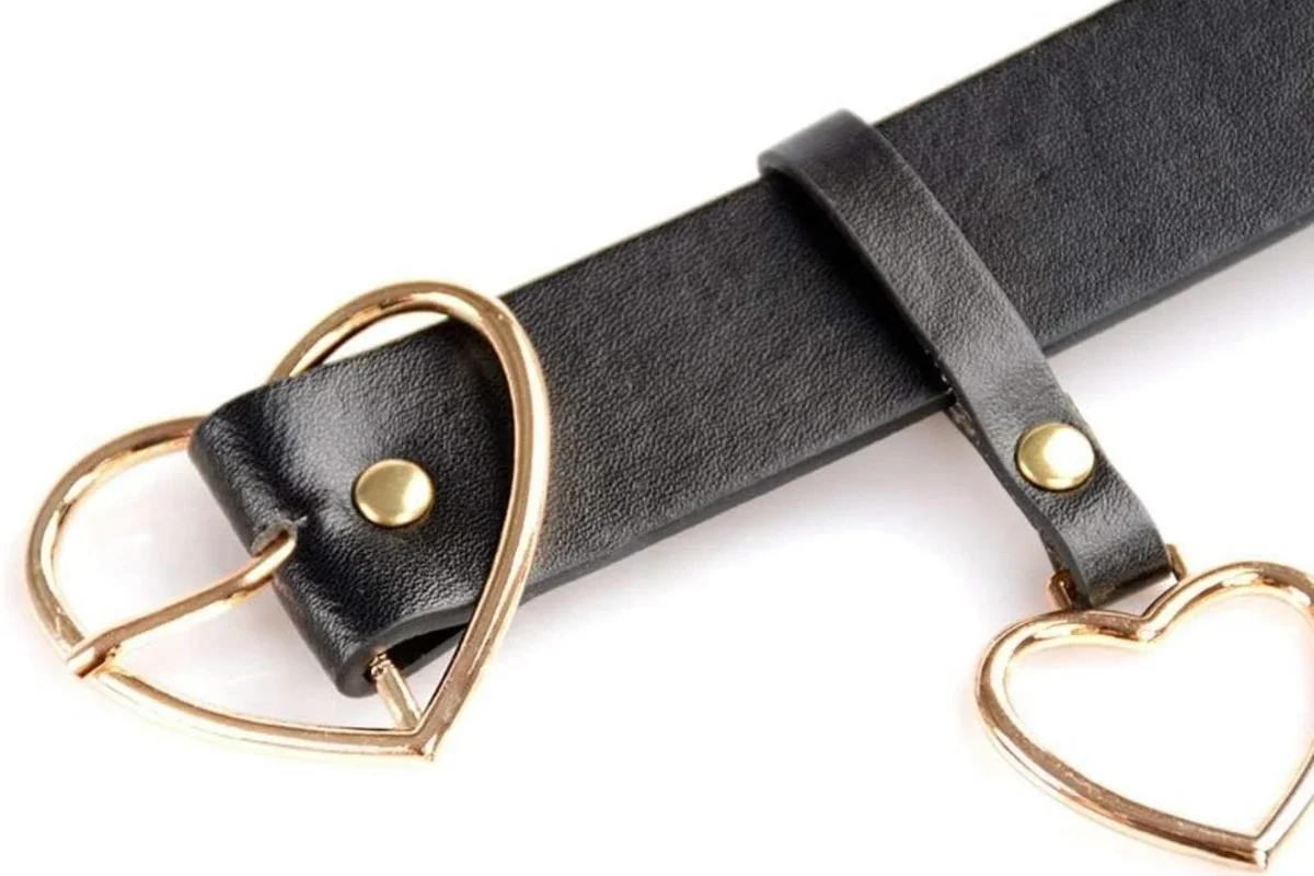 Heart Ring Buckle Belt Adjustable PU Leather Belt with Heart Shaped Metal Buckle Wide Black Waistband