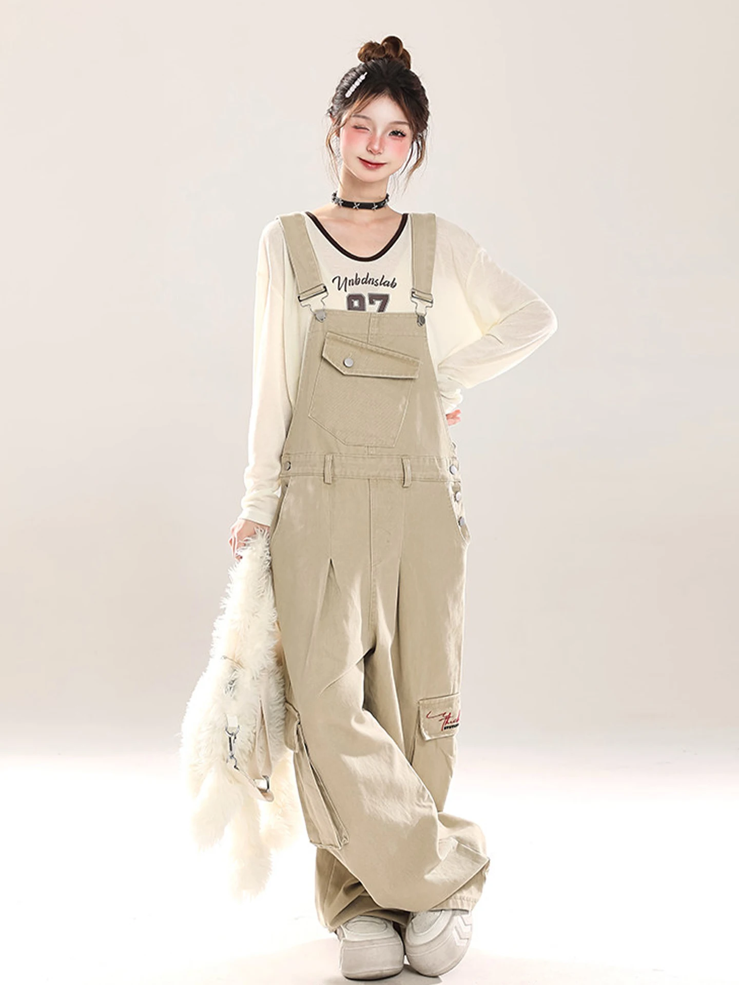 プラスサイズの女性の韓国スレデニムオーバーオールカーキ作業服パンツハイウエストストレートレッグ快適な通気性のある綿ブレンド