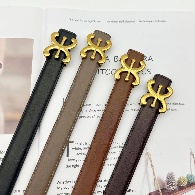 حزام على الطراز الأوروبي والأمريكي 2025 حزام جلد طبيعي جديد للنساء، حزام بإبزيم حروف متعدد الاستخدامات، حزام من قماش الدنيم متوفر في المخزون