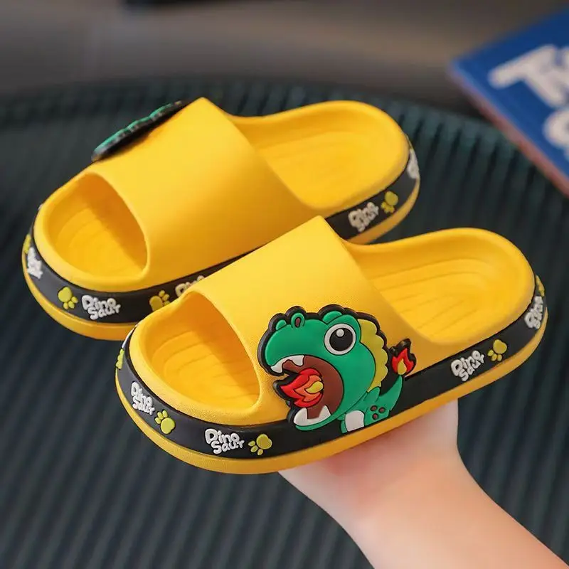 2024 Nieuwe Zomer Kinderen Één Woord Cartoon Slippers Jongens Meisjes Zachte Zool Antislip Thuis Slipper Outdoor Slipper Badkamer Slipper