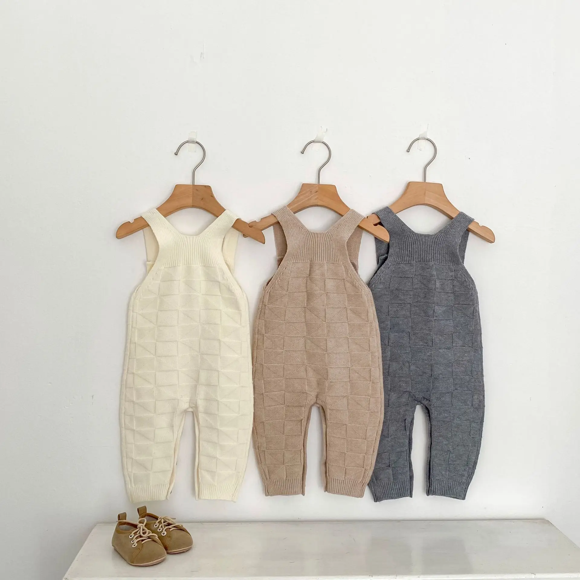 Spring and Autumn Infant, Child, Male and Female Baby Clothes Solid Color Temperament Versatile Straps Knitted Long Crawler