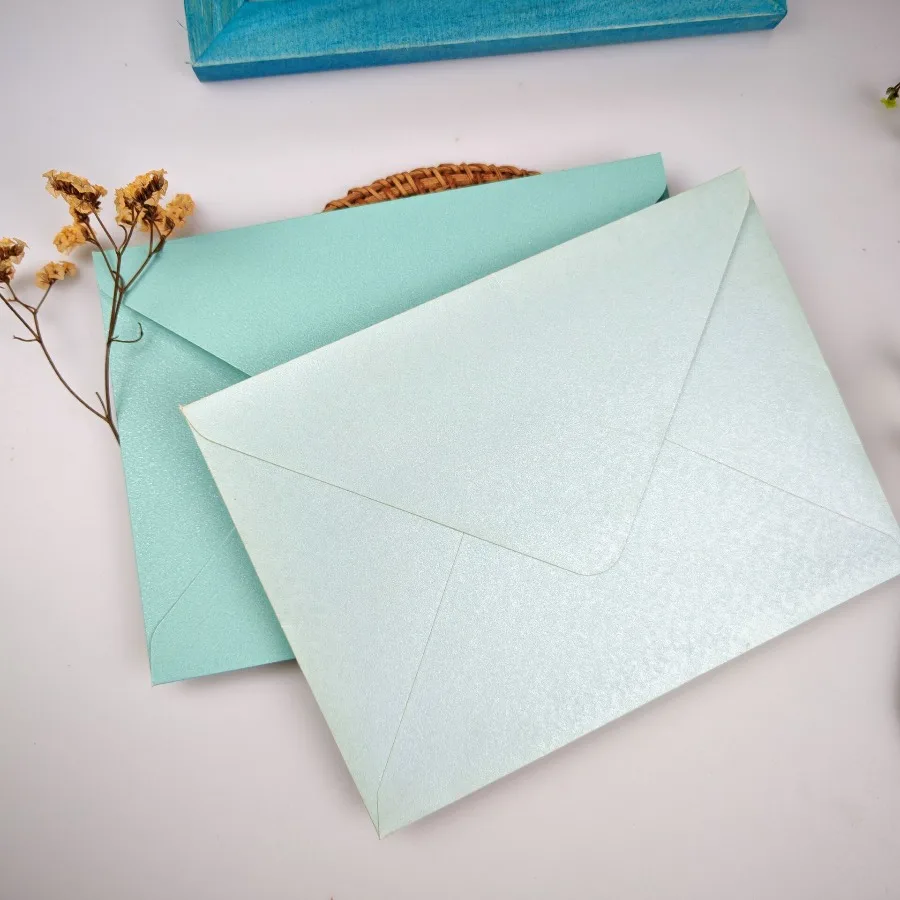 

10Pcs Pearlescent Envelope 19 * 14cm Wedding Invitation Envelope