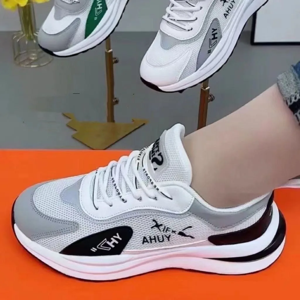 Summer Mesh Breathable Sports Leisure Slip-On Shoes Comfortable Casual Footwear for Dads And Couples Same Gender